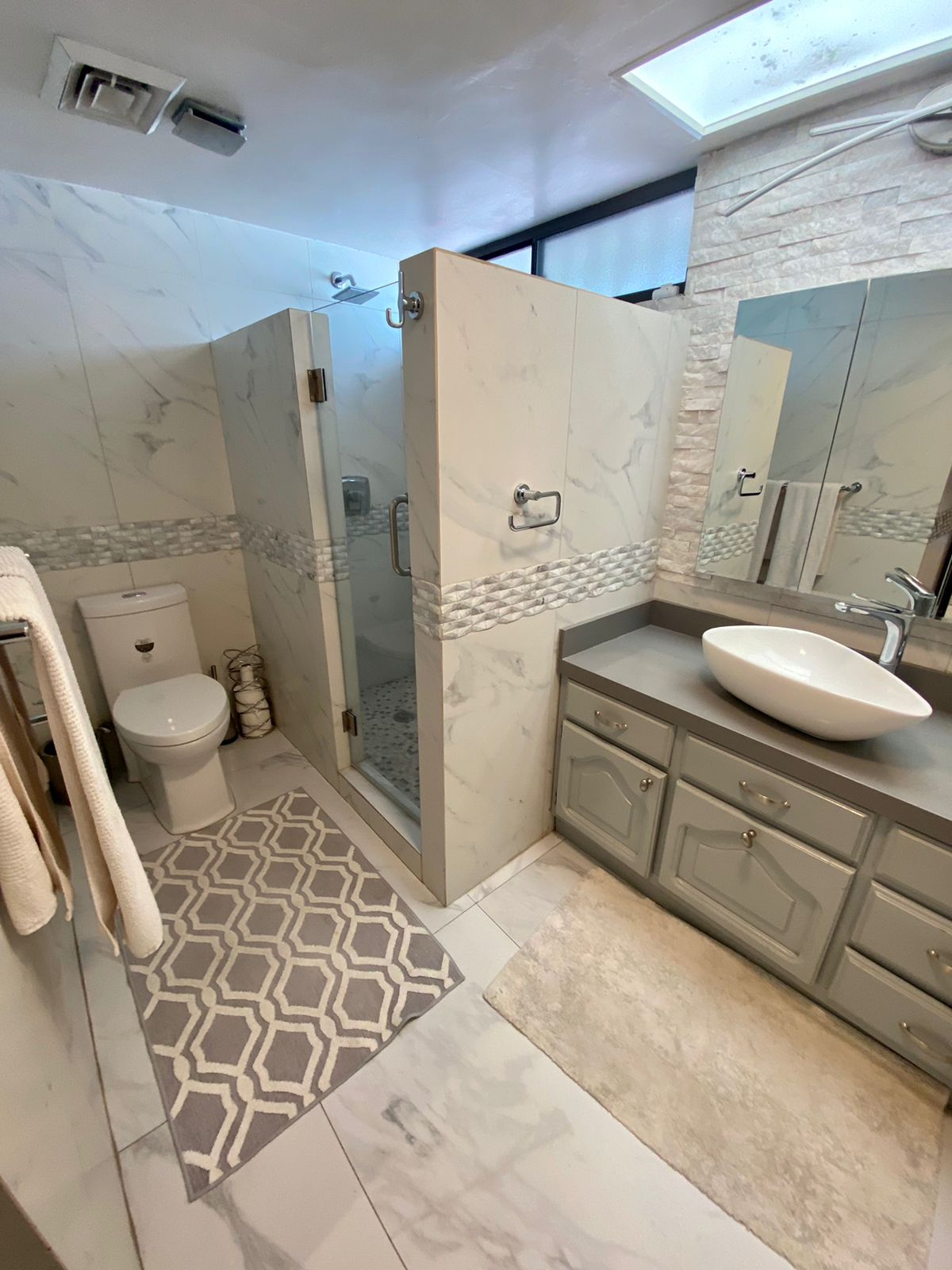 6ce9f5f1-3778-457f-9b54-add32de56327