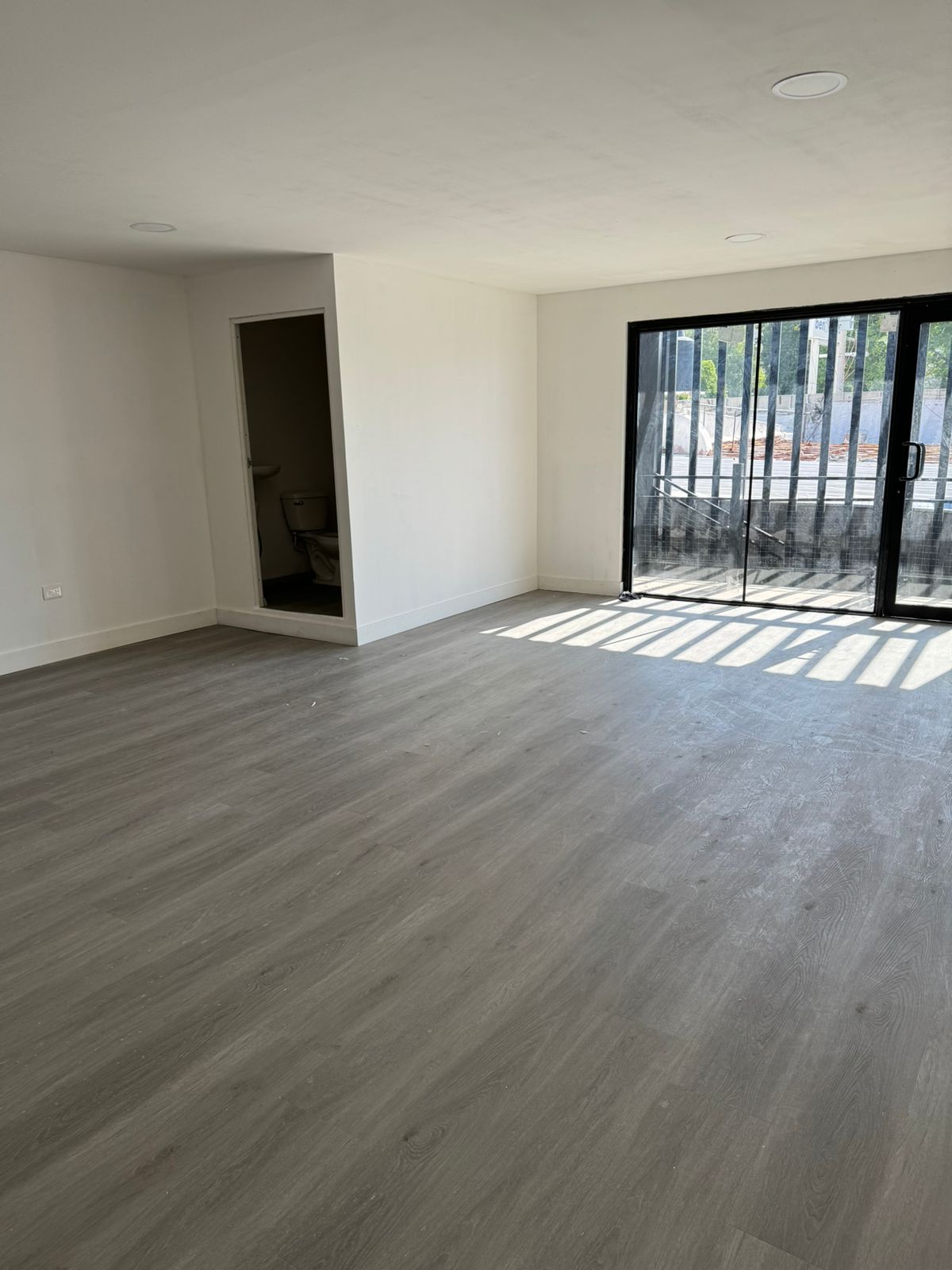 14774326-3da9-4a3d-bdd7-4c8a039d9cf0