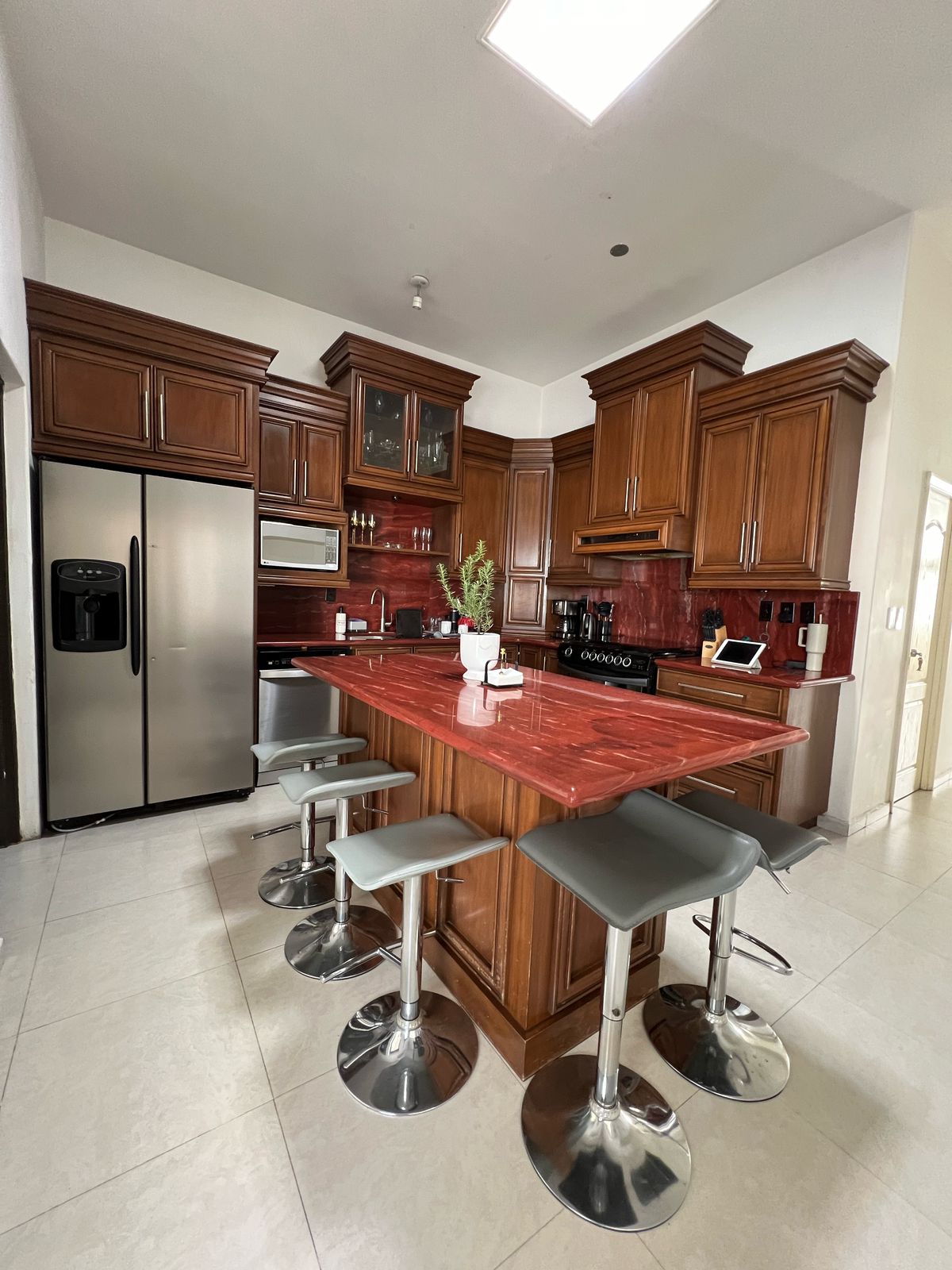 8223e47a-438f-4761-a792-1bedfb67cce8