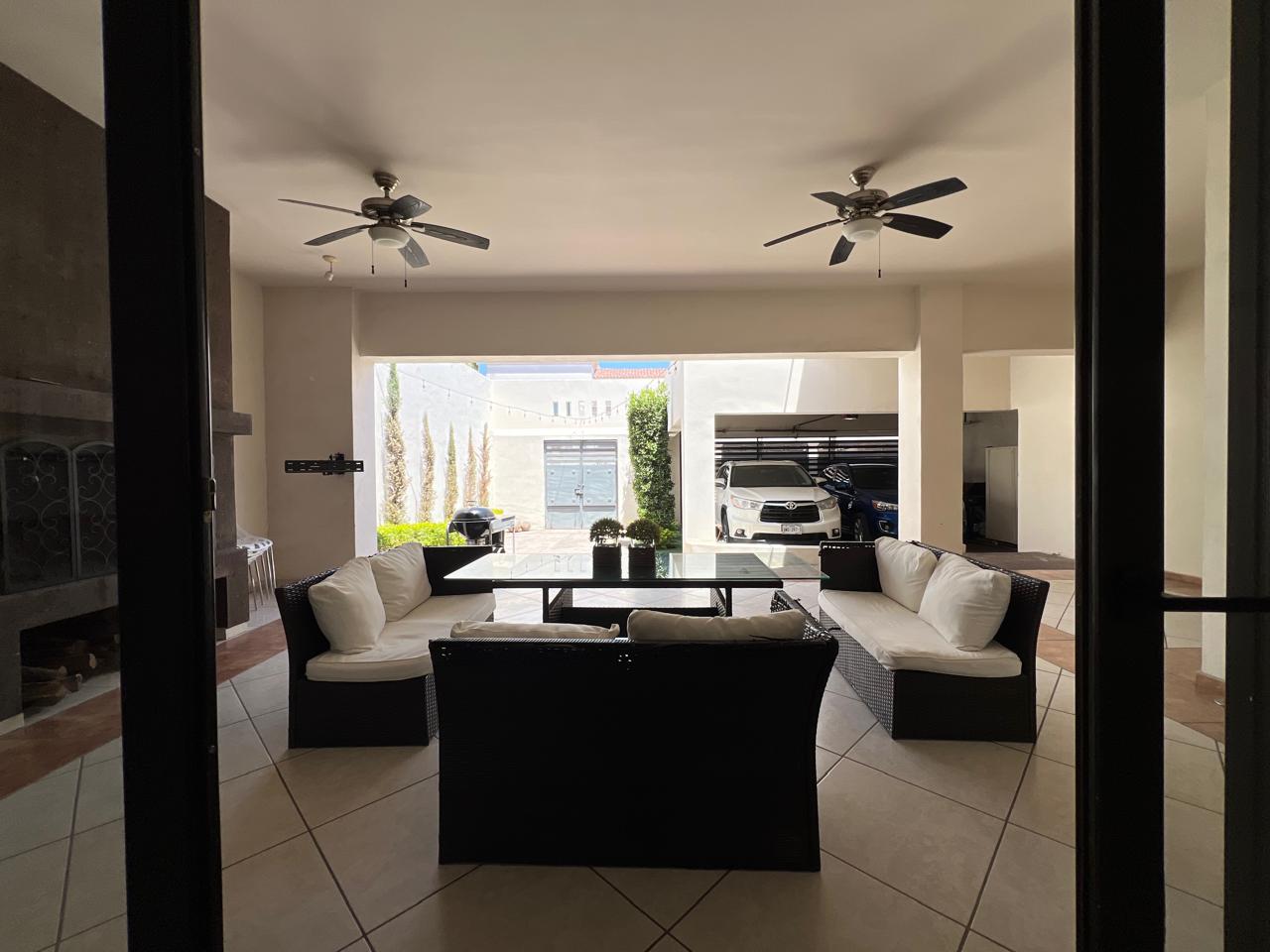 9b57b6c4-2738-4d76-8326-10aaf12ce530