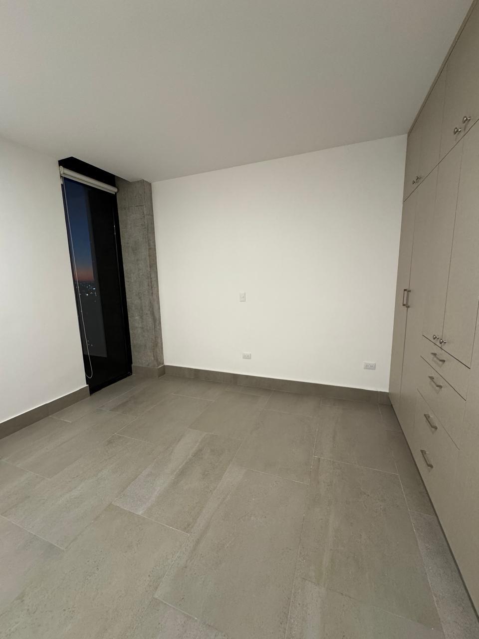 33a4b666-7b48-489f-a048-4a27588bf032