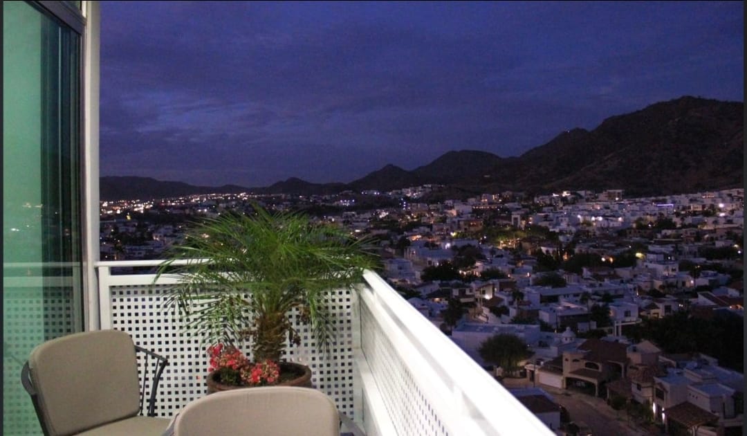 c2b7dc6b-fee7-4912-8599-f66f9bd79302