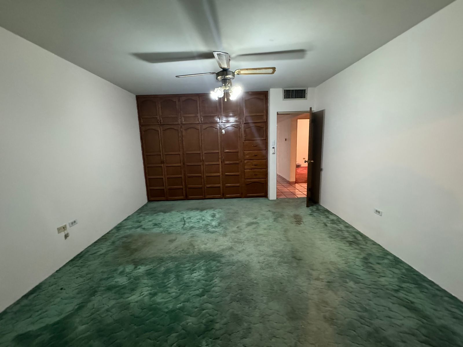 75b0712f-2d83-4799-9c8c-16ccd1392f6f