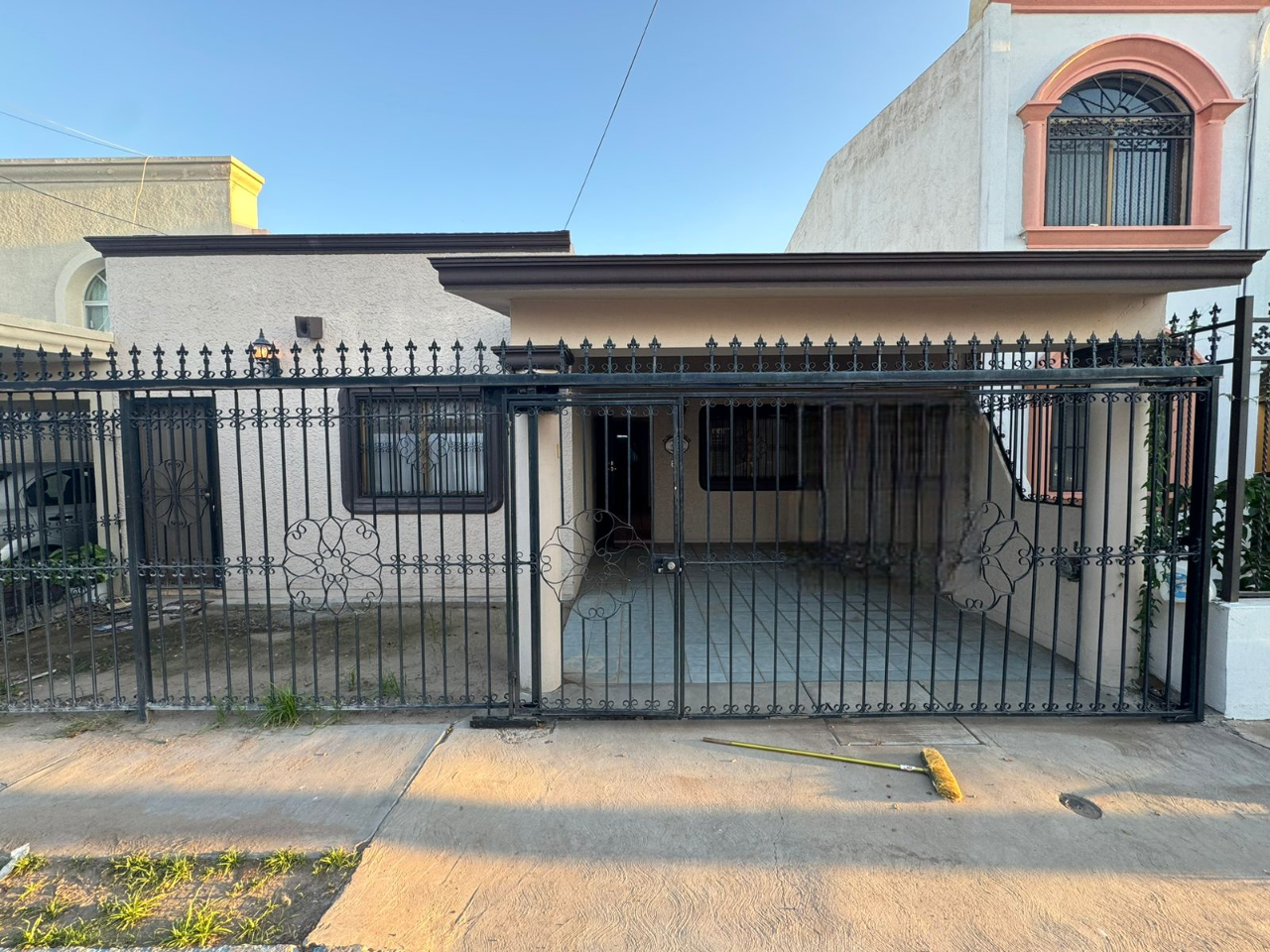 WhatsApp Image 2025-09-22 at 09.19.19-Photoroom