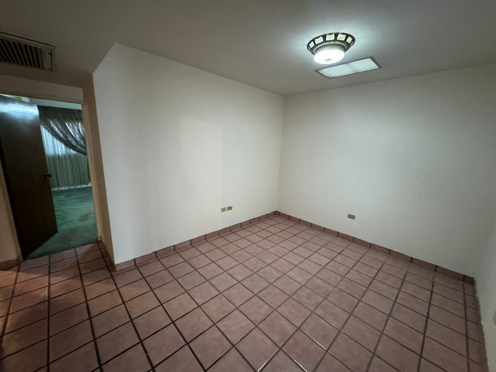 f1055393-2e27-4023-ae1f-c1f195c7c313