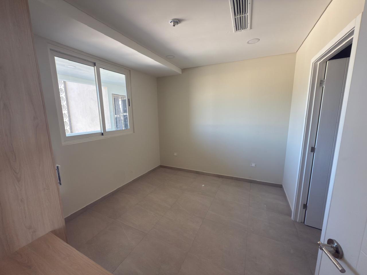 WhatsApp Image 2025-10-30 at 12.50.19