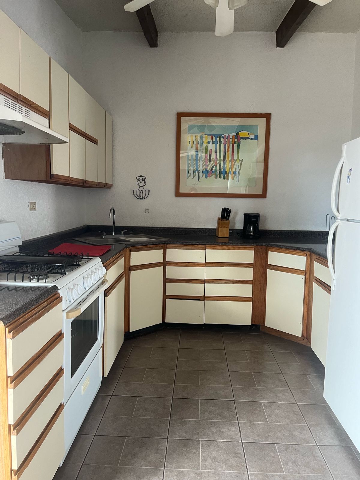 b9ad8dd3-1522-4dd0-9b28-3a4a56b26dab