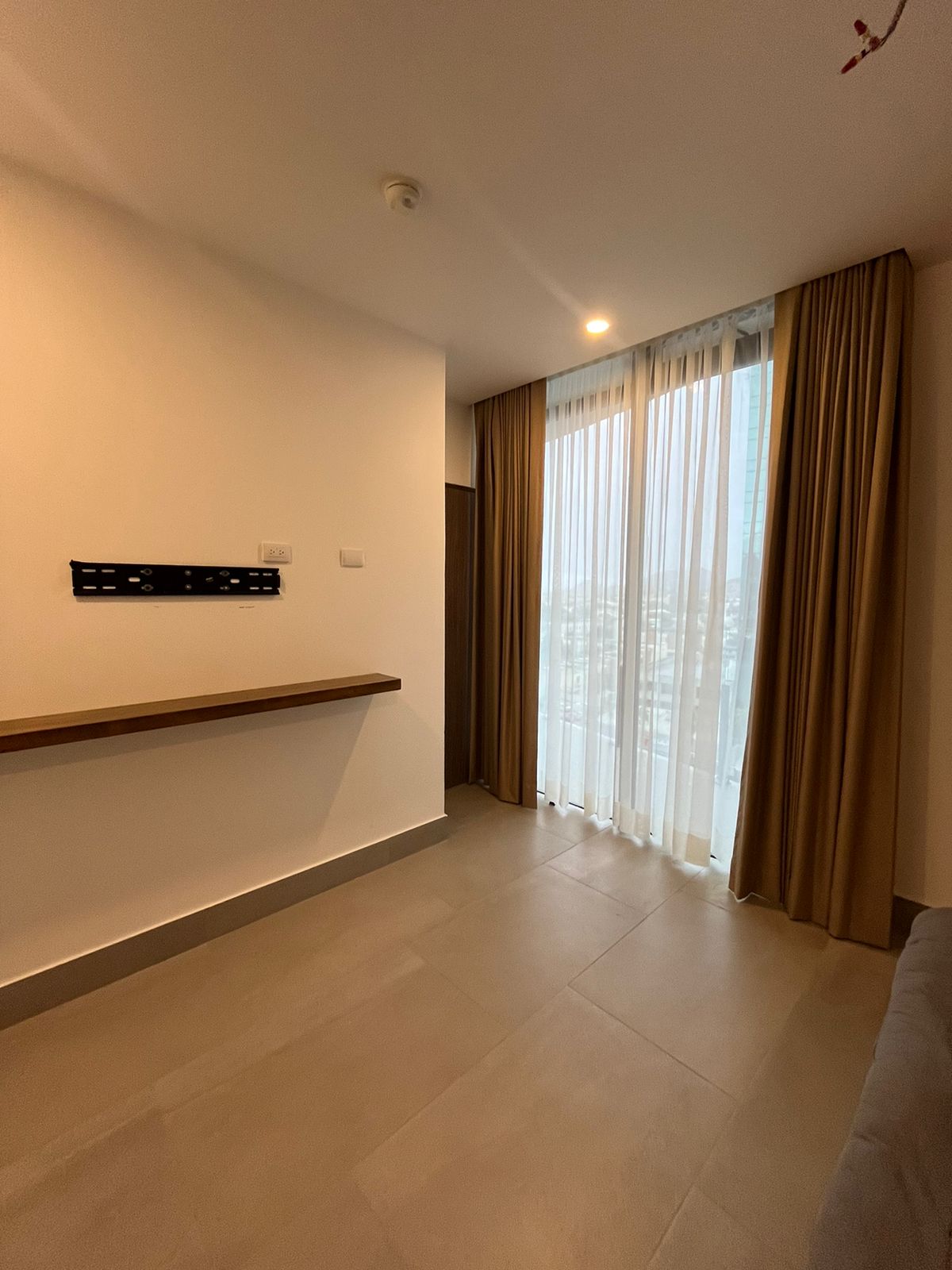 d5e904e0-7791-4523-bcdc-77a9ede4191d