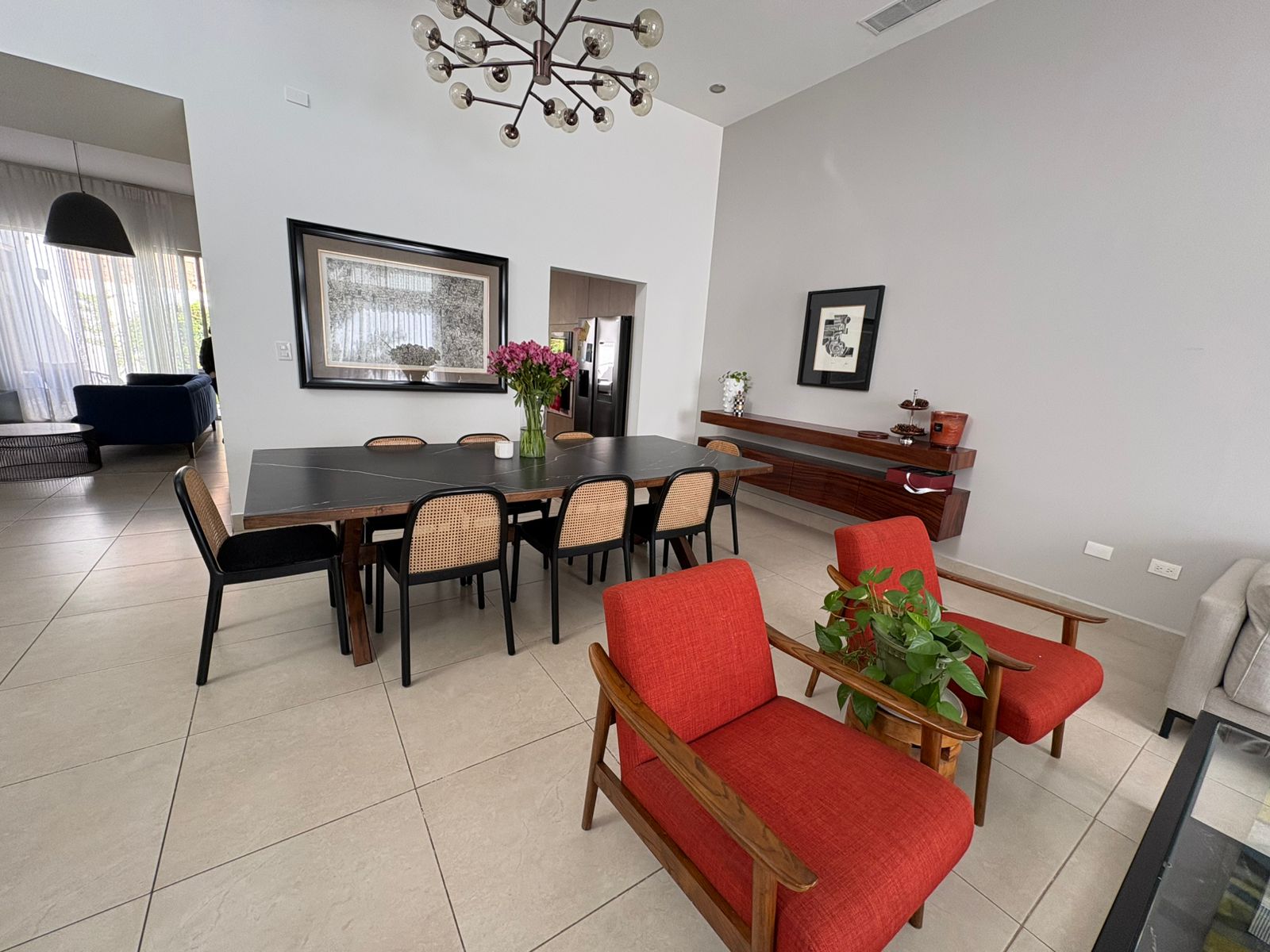 e5649621-9e90-44e1-ab20-5a318c1214b7