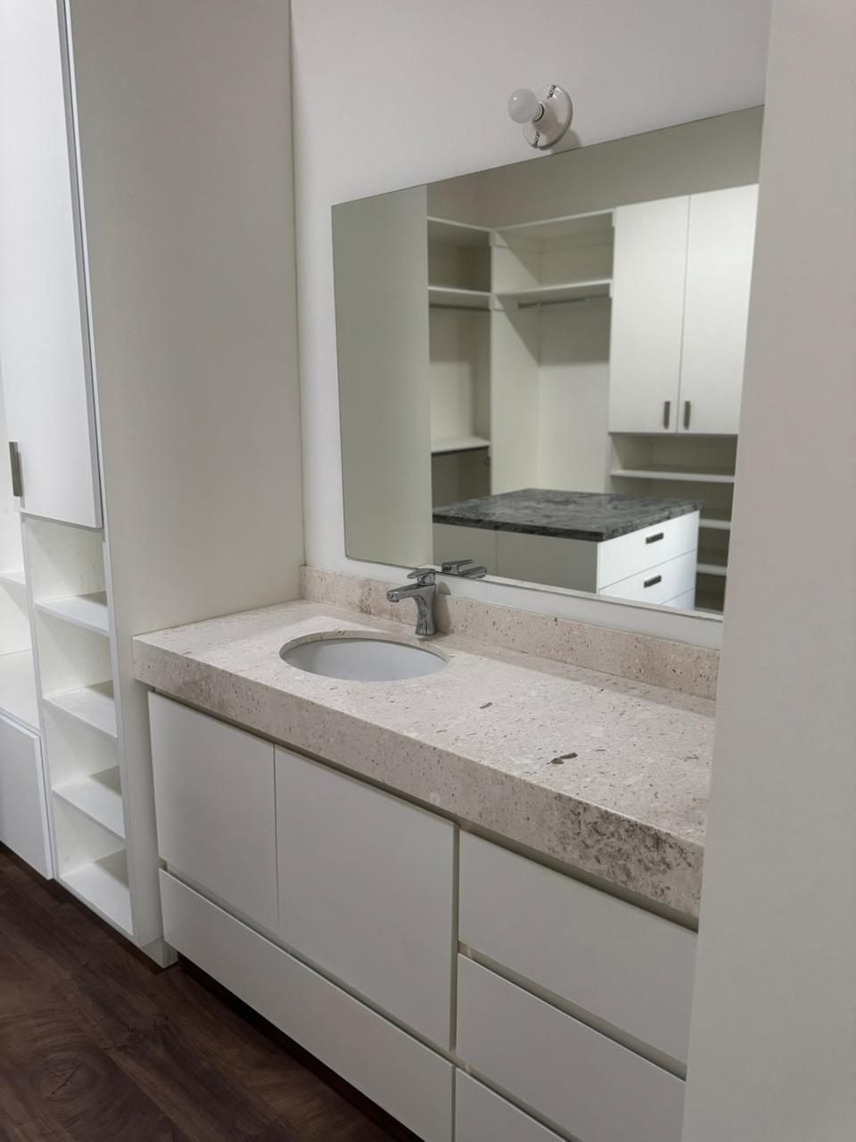 e6e1bf7a-f9d6-4f26-8a70-758a886d3917