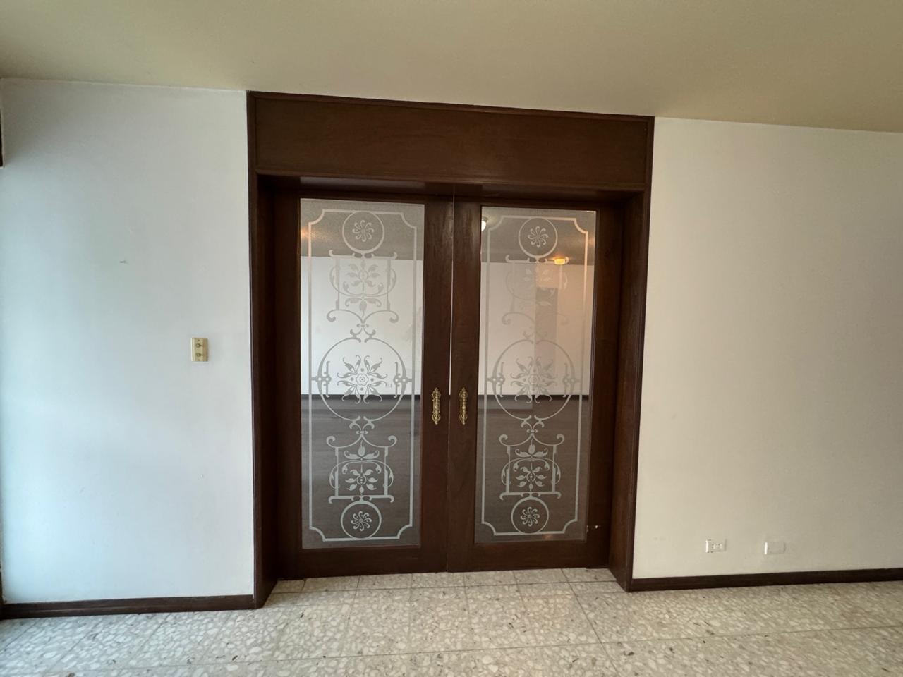 f5a84c71-0aa7-4ccb-bbd6-f343be23007d