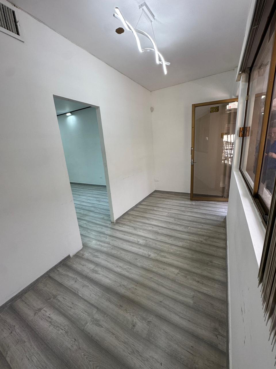 25864938-fdd7-4e26-a2e6-1eced57f08f3