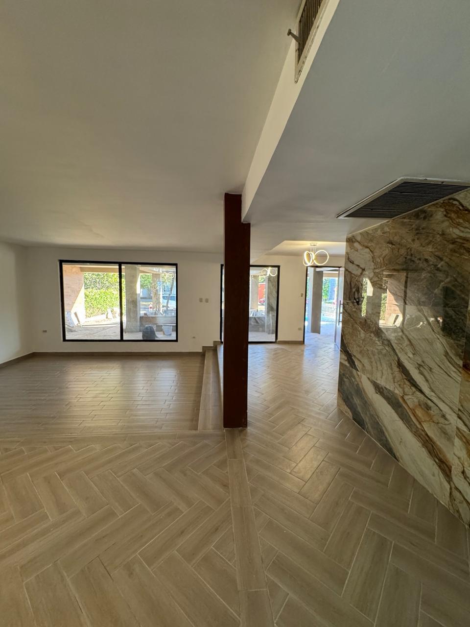 78b86045-8f8d-4cc2-b500-fef29f3e83f4