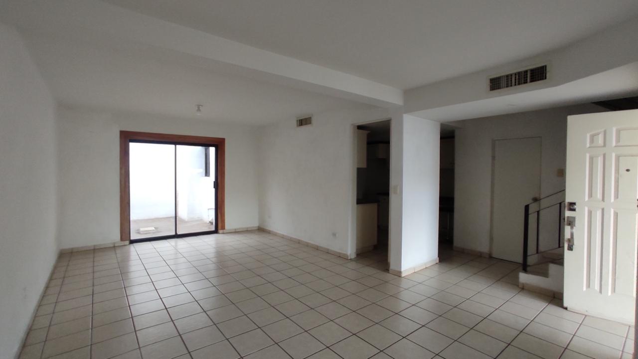 WhatsApp Image 2025-10-27 at 15.48.15 (3)