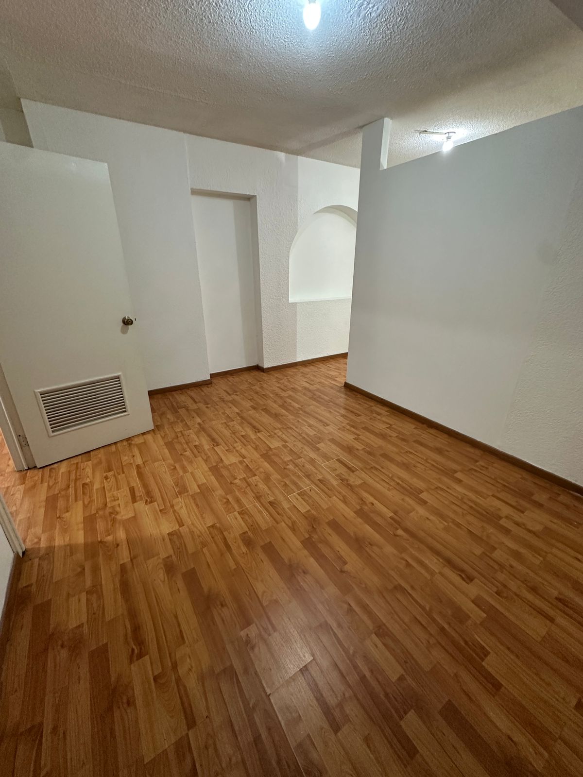 d239689f-566e-42c0-a5a2-6159fdd3b146