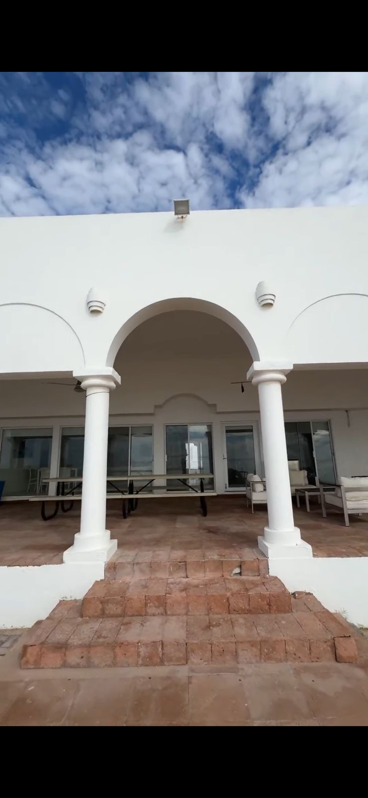 d7916564-11e6-4c48-9f2c-eb69253669af